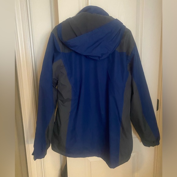 Small Swiss Tech Jacket - Picture 4 of 7